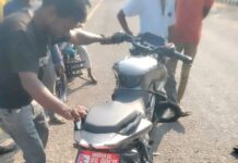 जलेश्वरमा मोटरसाइकल दुर्घटना: दुई जना घाइते, एकको अवस्था गम्भीर :-